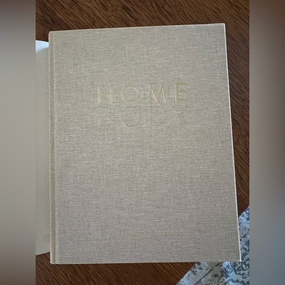 'Homebody' Book by Joanna Gaines - Picture 8 of 8